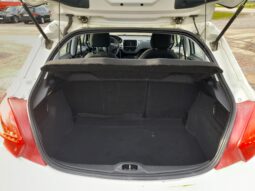 Peugeot 208 full