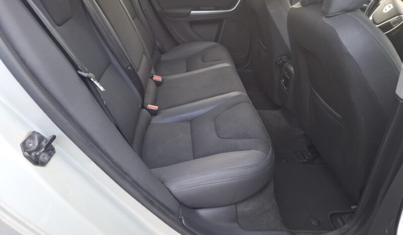 Volvo V60 full