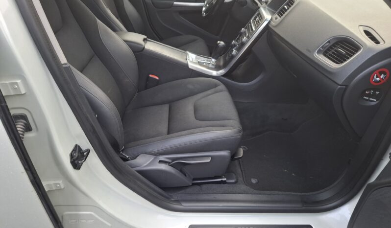 Volvo V60 full