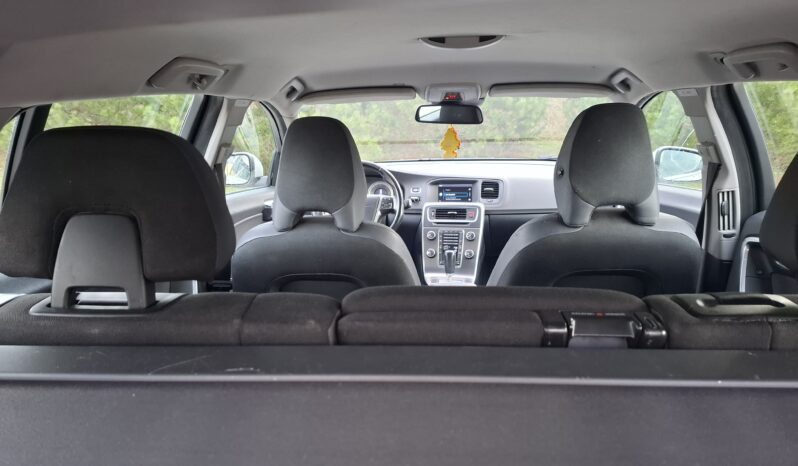 Volvo V60 full