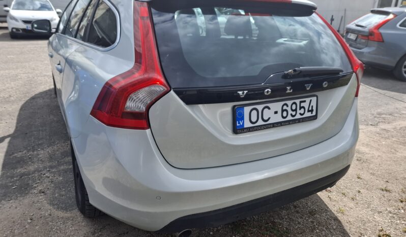 Volvo V60 full