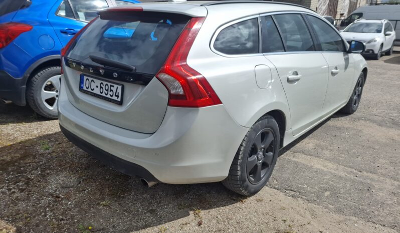 Volvo V60 full