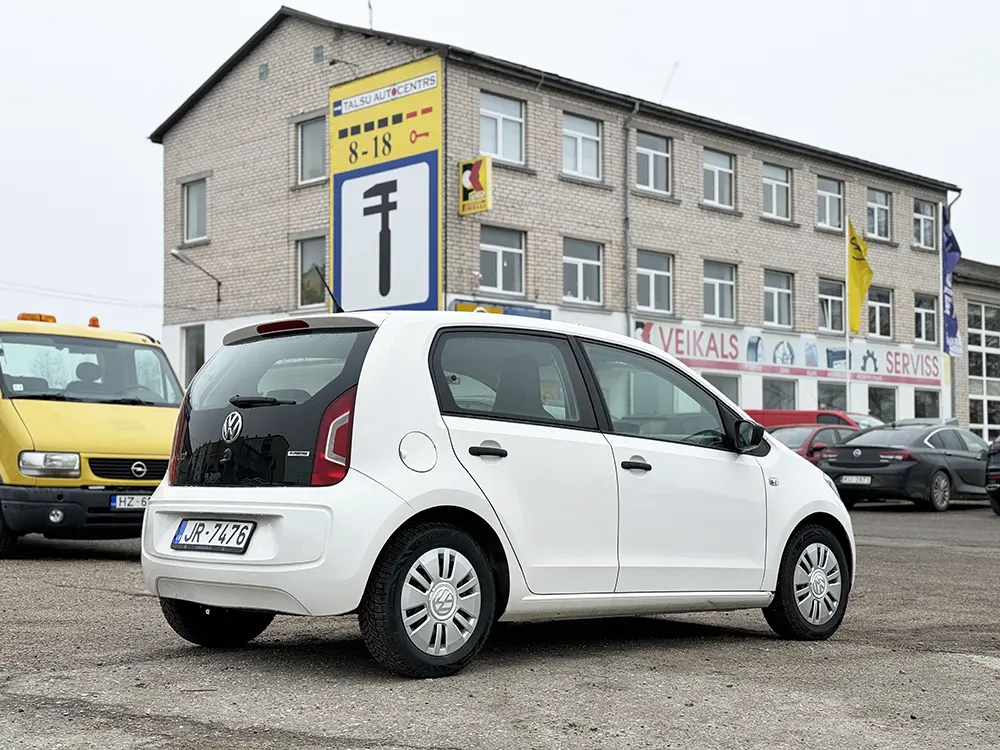 vieglo auto noma talsos