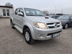 TOYOTA HILUX full