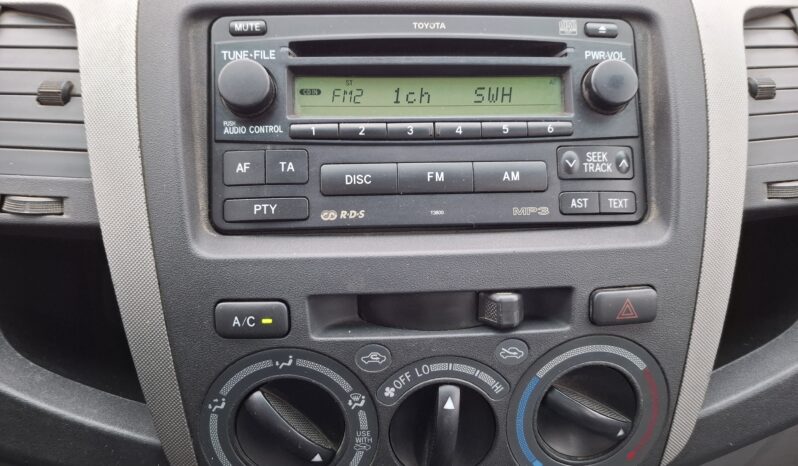 TOYOTA HILUX full