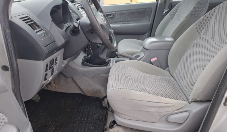 TOYOTA HILUX full