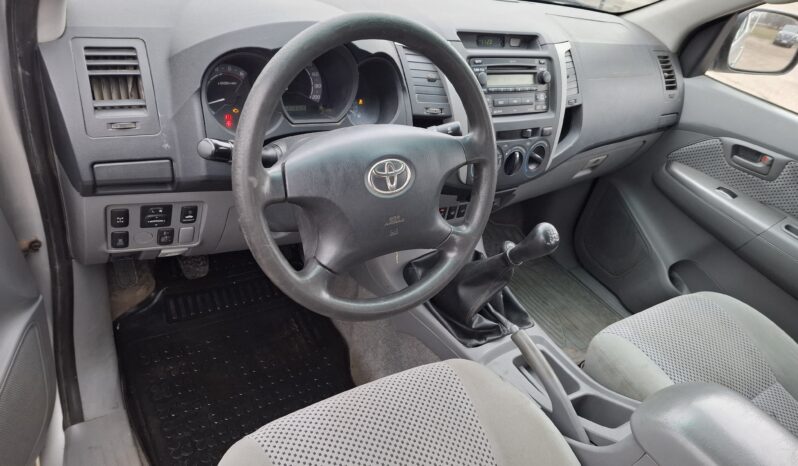 TOYOTA HILUX full