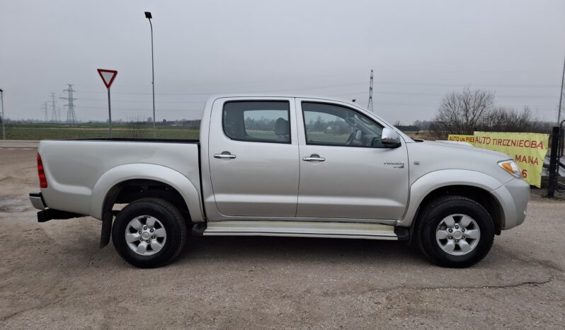TOYOTA HILUX full