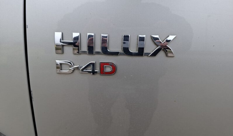 TOYOTA HILUX full
