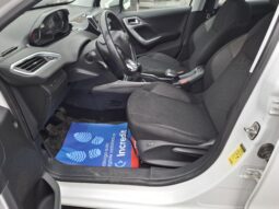 PEUGEOT 2008 1,2 BENZĪNS full