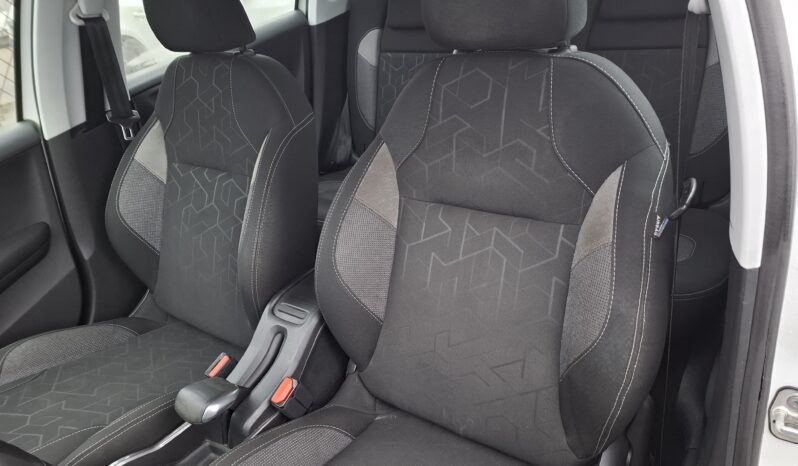 PEUGEOT 2008 1,2 BENZĪNS full