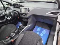 PEUGEOT 2008 1,2 BENZĪNS full