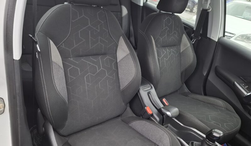 PEUGEOT 2008 1,2 BENZĪNS full