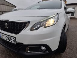 PEUGEOT 2008 1,2 BENZĪNS full