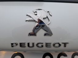 PEUGEOT 2008 1,2 BENZĪNS full