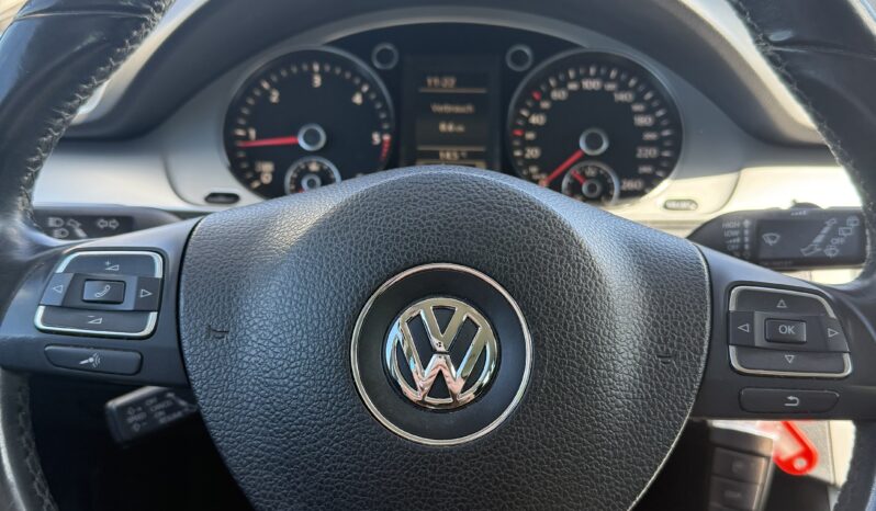 VW Passat full