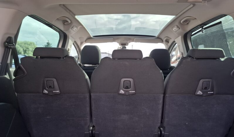 Peugeot 5008 full