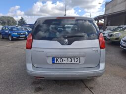 Peugeot 5008 full