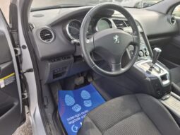 Peugeot 5008 full