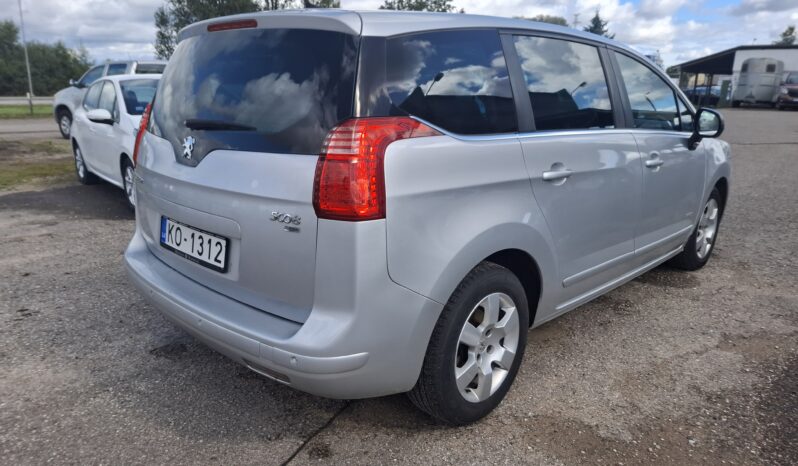 Peugeot 5008 full