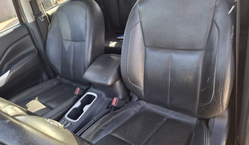 NISSAN NAVARA full